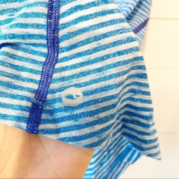 Vineyard Vines | Racer Back Performance Athletic Top, Blue Stripped Size xs - Picture 4 of 9